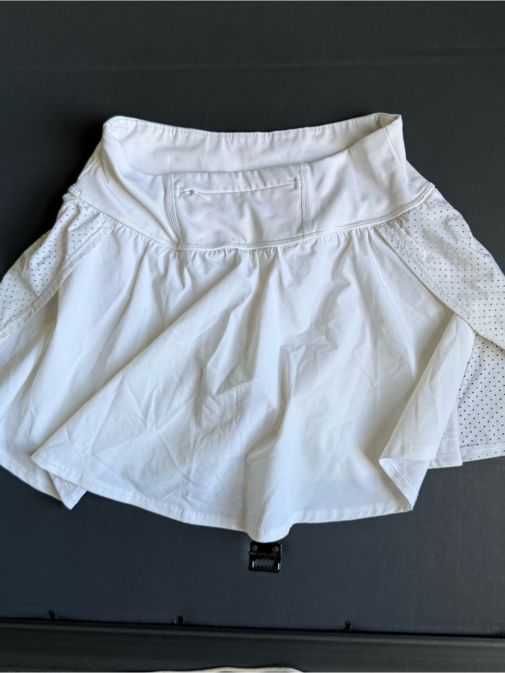 SPANX White Circle Skater Athletic Skirt with Back Pocket